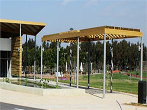 פרגולות בפארק הרצליה